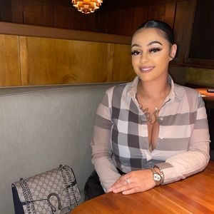 Meet your Posher, Kia